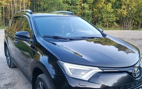 Toyota RAV4, 2015 год, 2 700 000 рублей, 3 фотография