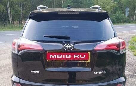 Toyota RAV4, 2015 год, 2 700 000 рублей, 8 фотография