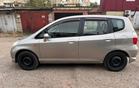 Honda Fit III, 2005 год, 550 000 рублей, 6 фотография