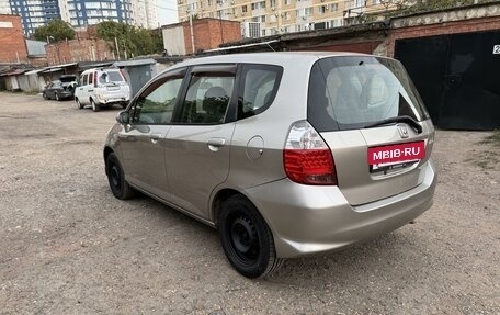 Honda Fit III, 2005 год, 550 000 рублей, 5 фотография