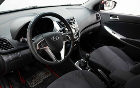 Hyundai Solaris II рестайлинг, 2012 год, 710 000 рублей, 9 фотография