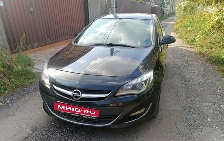 Opel Astra J, 2014 год, 1 050 000 рублей, 2 фотография