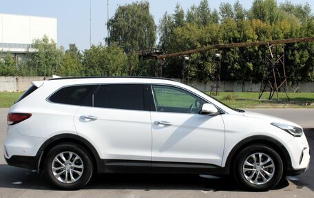 Hyundai Santa Fe III рестайлинг, 2016 год, 2 690 000 рублей, 4 фотография