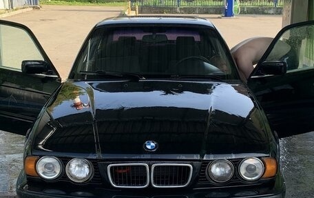 BMW 5 серия, 1995 год, 280 000 рублей, 1 фотография