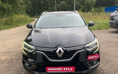 Renault Megane IV, 2018 год, 1 470 000 рублей, 2 фотография