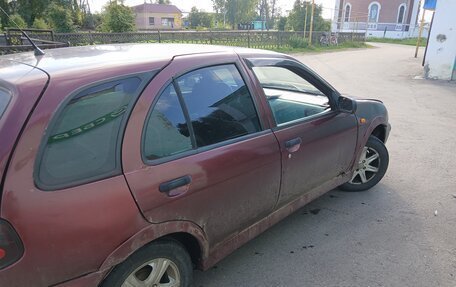 Nissan Almera, 1998 год, 120 000 рублей, 2 фотография