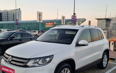 Volkswagen Tiguan I, 2013 год, 1 880 000 рублей, 1 фотография