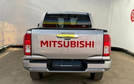 Mitsubishi L200, 2024 год, 4 390 000 рублей, 4 фотография