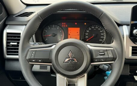 Mitsubishi L200, 2024 год, 4 390 000 рублей, 10 фотография