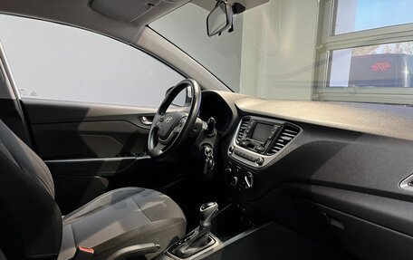 Hyundai Solaris II рестайлинг, 2018 год, 1 480 000 рублей, 24 фотография