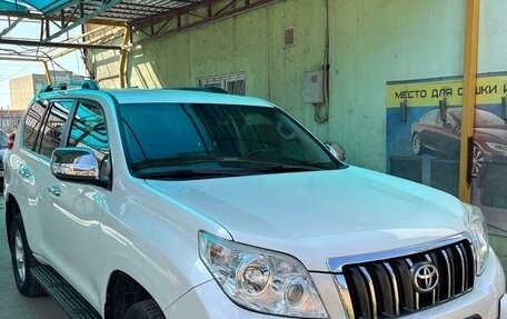 Toyota Land Cruiser Prado 150 рестайлинг 2, 2012 год, 3 700 000 рублей, 2 фотография