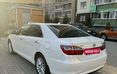 Toyota Camry, 2015 год, 2 499 000 рублей, 7 фотография