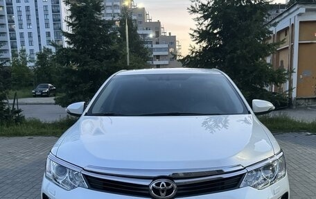 Toyota Camry, 2015 год, 2 499 000 рублей, 2 фотография