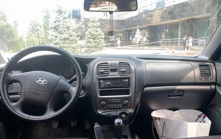 Hyundai Sonata IV рестайлинг, 2005 год, 450 000 рублей, 2 фотография