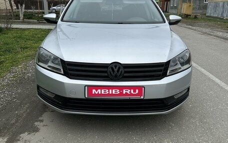 Volkswagen Passat B7, 2011 год, 1 200 000 рублей, 2 фотография