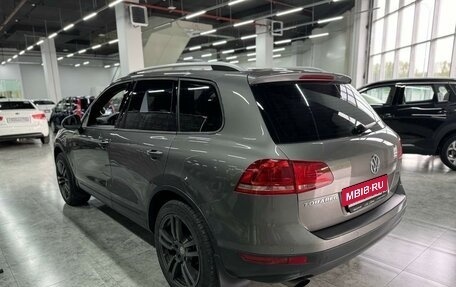 Volkswagen Touareg III, 2011 год, 1 999 000 рублей, 4 фотография