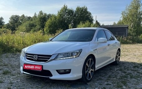 Honda Accord IX рестайлинг, 2013 год, 1 660 000 рублей, 1 фотография