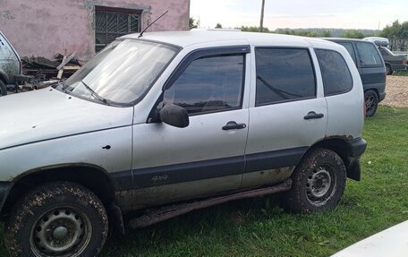 Chevrolet Niva I рестайлинг, 2005 год, 240 000 рублей, 4 фотография