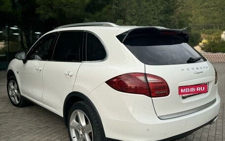 Porsche Cayenne III, 2011 год, 2 250 000 рублей, 6 фотография