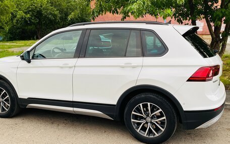 Volkswagen Tiguan II, 2019 год, 2 590 000 рублей, 8 фотография