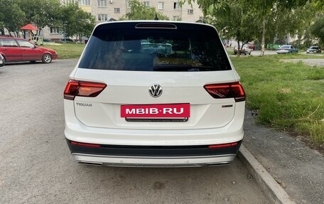 Volkswagen Tiguan II, 2019 год, 2 590 000 рублей, 5 фотография