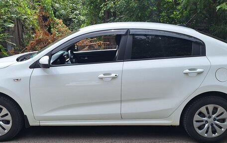 KIA Rio IV, 2018 год, 1 350 000 рублей, 4 фотография