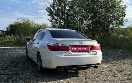 Honda Accord IX рестайлинг, 2013 год, 1 660 000 рублей, 4 фотография