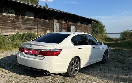 Honda Accord IX рестайлинг, 2013 год, 1 660 000 рублей, 3 фотография