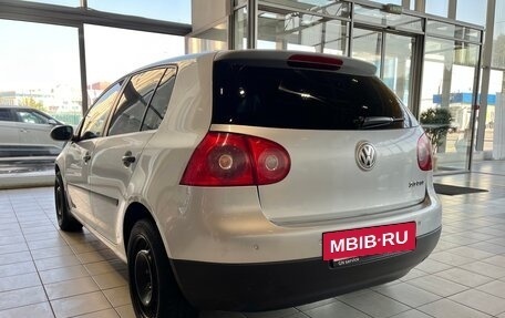 Volkswagen Golf V, 2004 год, 559 000 рублей, 7 фотография