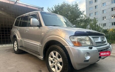 Mitsubishi Pajero III рестайлинг, 2004 год, 1 090 000 рублей, 5 фотография