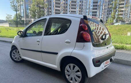 Peugeot 107 I рестайлинг, 2014 год, 670 000 рублей, 4 фотография