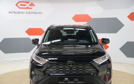 Toyota RAV4, 2019 год, 4 250 000 рублей, 2 фотография