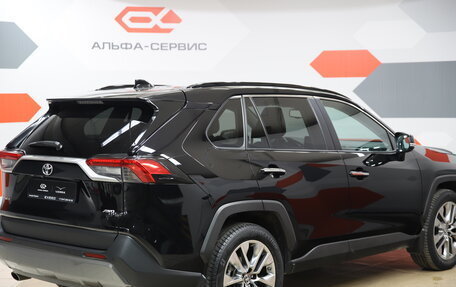 Toyota RAV4, 2019 год, 4 250 000 рублей, 6 фотография