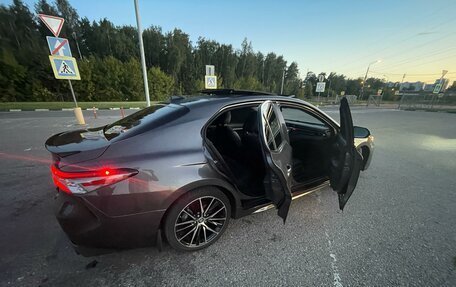 Toyota Camry, 2019 год, 2 300 000 рублей, 11 фотография