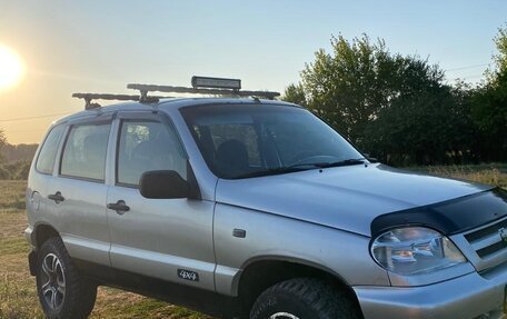 Chevrolet Niva I рестайлинг, 2005 год, 450 000 рублей, 2 фотография