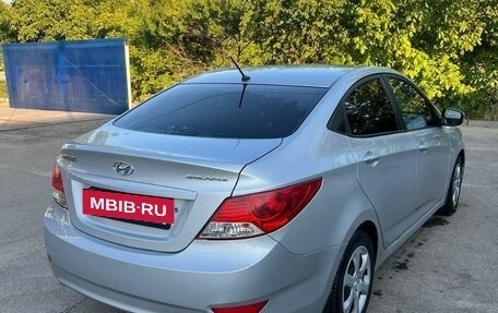 Hyundai Solaris II рестайлинг, 2012 год, 780 000 рублей, 4 фотография