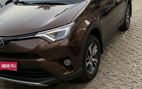 Toyota RAV4, 2018 год, 2 900 000 рублей, 2 фотография