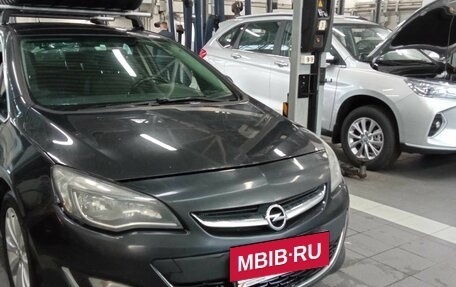 Opel Astra J, 2012 год, 680 000 рублей, 2 фотография