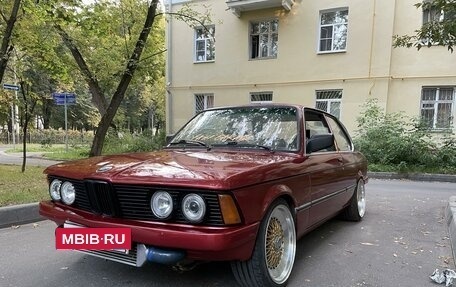 BMW 3 серия, 1982 год, 700 000 рублей, 3 фотография