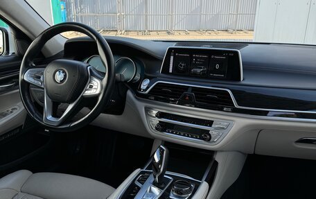 BMW 7 серия, 2017 год, 4 600 000 рублей, 14 фотография