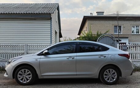 Hyundai Solaris II рестайлинг, 2019 год, 1 417 000 рублей, 4 фотография