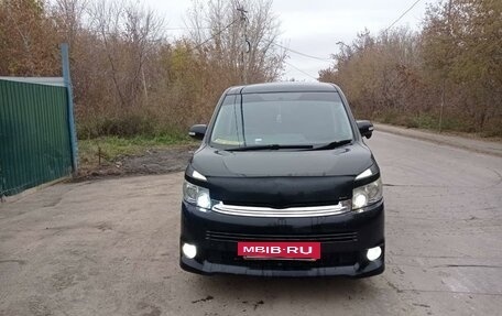 Toyota Voxy II, 2007 год, 1 480 000 рублей, 2 фотография