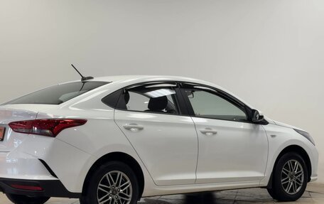 Hyundai Solaris II рестайлинг, 2021 год, 1 780 000 рублей, 18 фотография