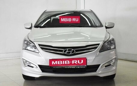 Hyundai Solaris II рестайлинг, 2015 год, 1 390 000 рублей, 2 фотография