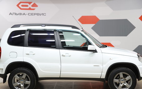 Chevrolet Niva I рестайлинг, 2015 год, 690 000 рублей, 7 фотография