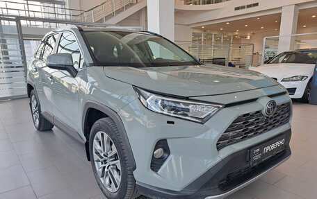 Toyota RAV4, 2020 год, 3 898 000 рублей, 3 фотография