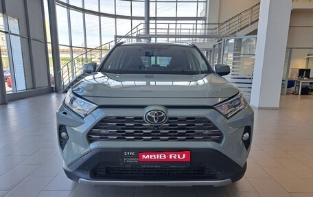 Toyota RAV4, 2020 год, 3 898 000 рублей, 2 фотография