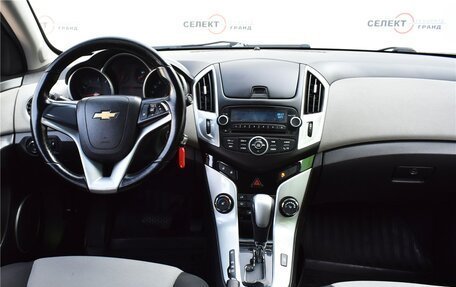 Chevrolet Cruze II, 2013 год, 869 000 рублей, 6 фотография