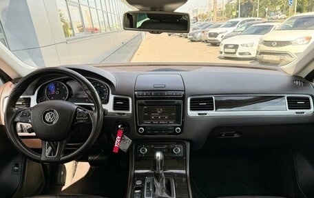 Volkswagen Touareg III, 2015 год, 2 750 000 рублей, 9 фотография