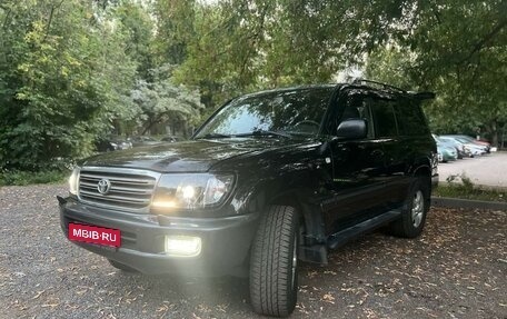 Toyota Land Cruiser 100 рестайлинг 2, 2004 год, 1 750 000 рублей, 25 фотография